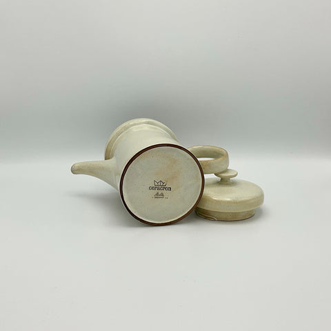 Ceracron Melitta Holstein coffee pot with lid in beige. Bottom view showing the manufacturers stamp, brand mark