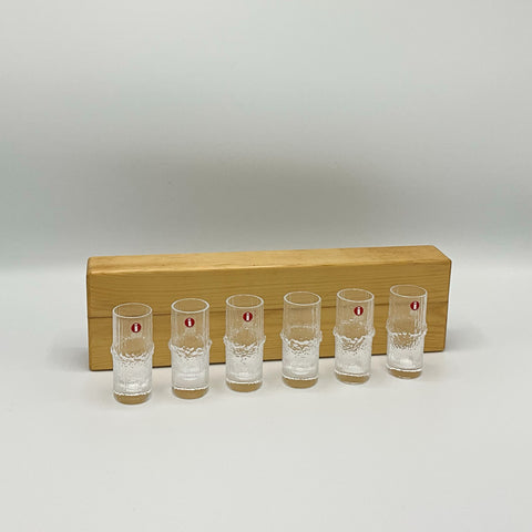 Rare set of 8 Nive shot glasses with original wooden box by Tapio Wirkkala