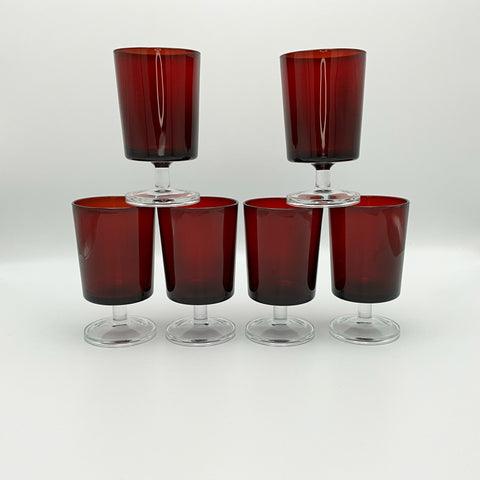 Set of 6 Luminarc Cavalier goblets for water of wine. Ruby red with clear foot