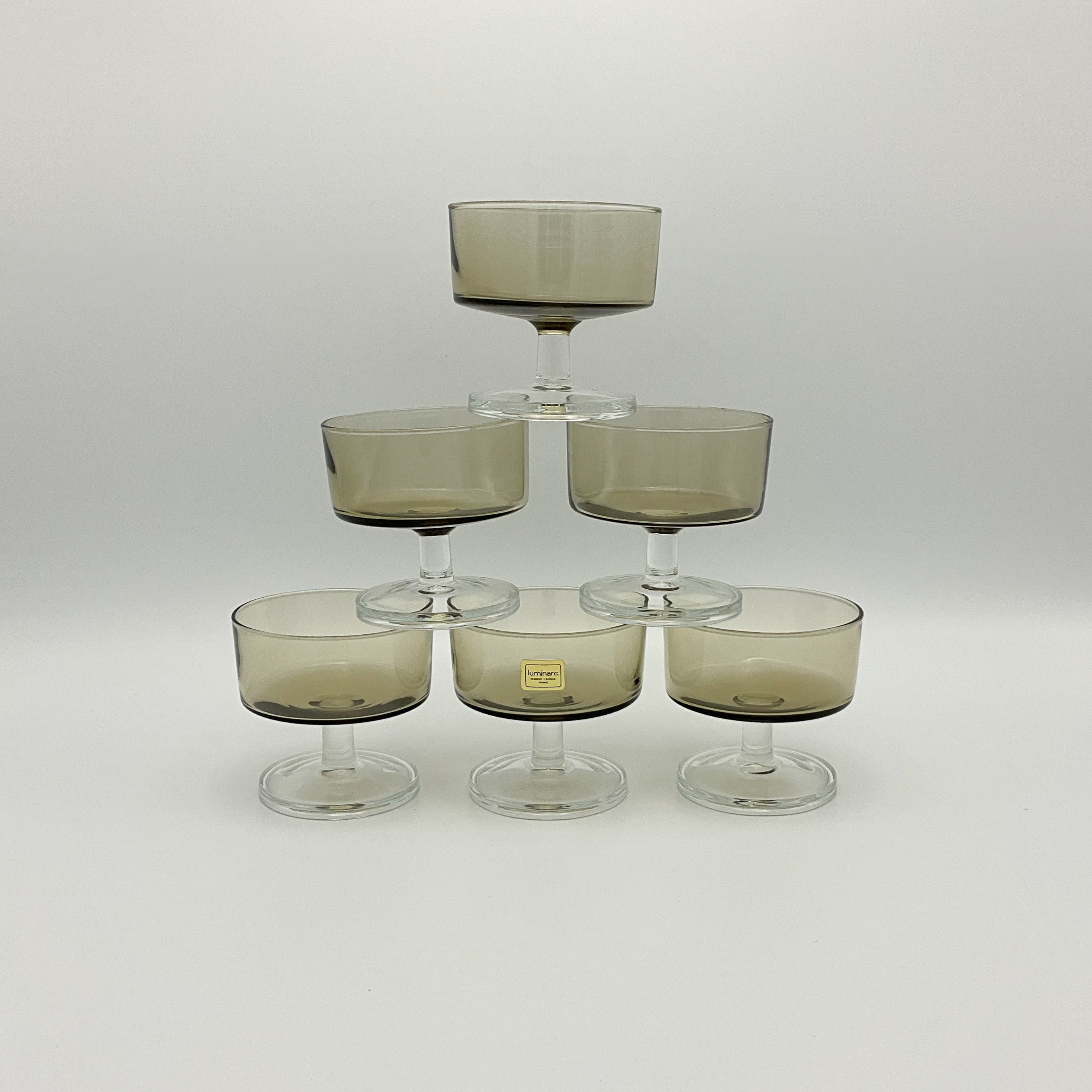 6 VERRES COUPES champagne glace luminarc cavalier rouge modèle Suède 6 VERRES COUPES champagne glace luminarc cavalier rouge modèle Suède