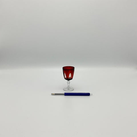 Smallest size rubilux goblet with pen for reference