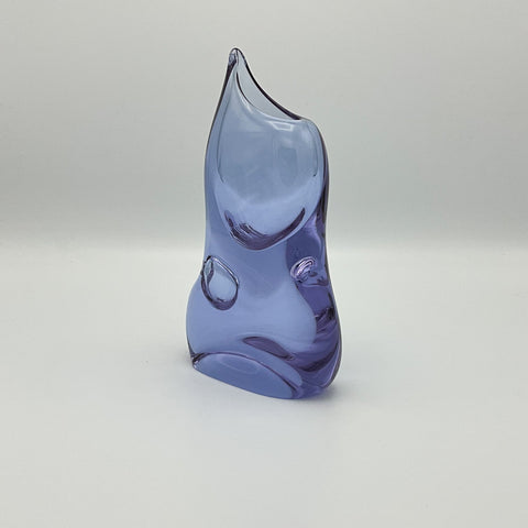 Rare vintage neodymium vase by Miloslav Klinger for ZBS. 22cm high, purlple lilac bohemian glass