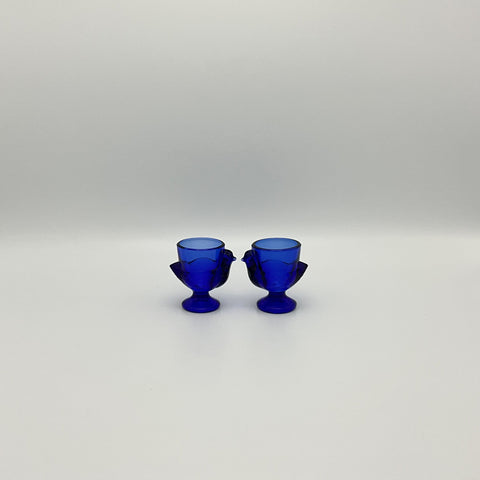 Set of 2 kobalt blue arcoroc egg cups made of tempered glass