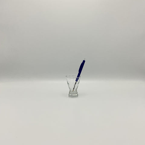 Durobor amuse glass with pen for reference