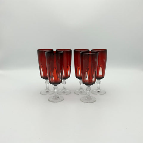 Rubilux gothic champagne flutes in ruby red by Luminarc