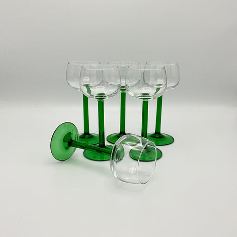 eighties vintage wine glasses from france with emerald foot