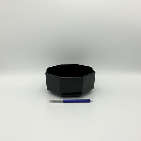 Octime bowl in balck with pen for reference